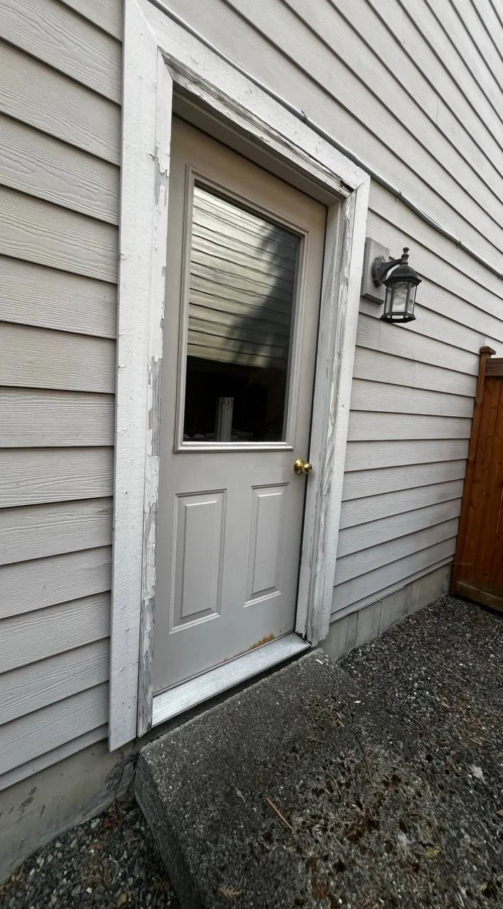 Before Door